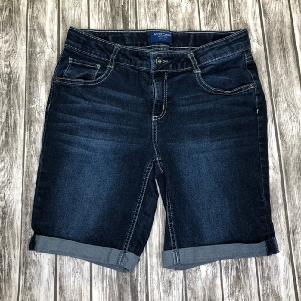 Arizona Juniors Bermuda Denim Shorts Sz 14.5 Plus